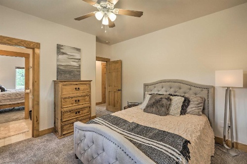 Upscale Mountain-View Manor with Deluxe Deck! image 28