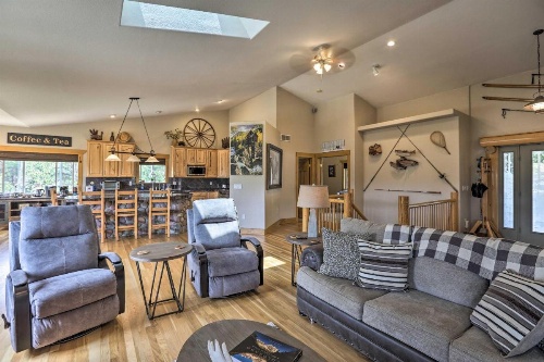 Upscale Mountain-View Manor with Deluxe Deck! image 9